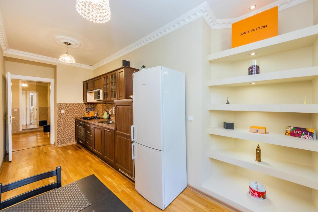 Prostorny Tripokojovy Apartman U Nabrezi Vltavy Apartment Praha Bagian luar foto